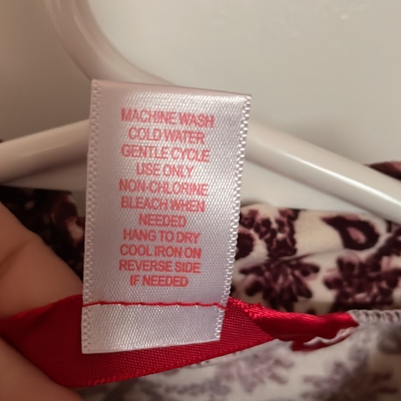 1ST KISS Girls dress size 4/5 (small) - Picture 3 of 5